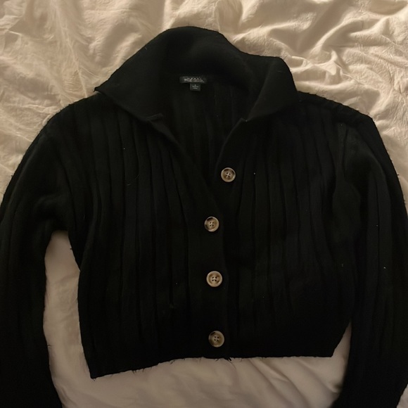 Black crop sweater - Picture 3 of 3